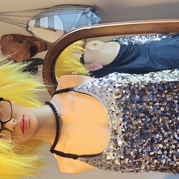 MANER Women's Sequin Tank Top ☆ XL ☆ NWT ☆ Sparkly Elegant ☆ Classy Tank top ☆ - Picture 3 of 17